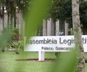 Assembleia promulga PEC que altera organização do MP de Contas