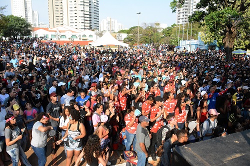 Marcha para Jesus reúne multidão na Capital