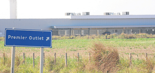 Construtora cobra R$ 10 milhões para entregar obra de shopping