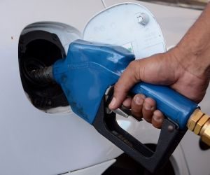 Preço da gasolina volta a subir  após duas semanas em queda