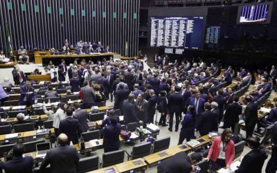 Projeto que afrouxa regras para partidos pode ser votado hoje