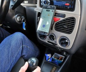 Lei aprovada cobra imposto e curso de motoristas de aplicativo