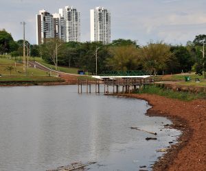 Após cinco dias, lago do Parque das Nações continua pela metade