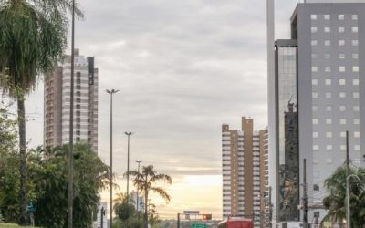 Inmet prevê máxima de 33°C e chuva em todas as regiões nesta terça-feira