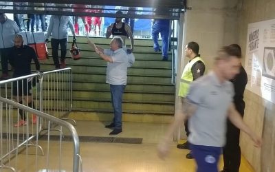 Torcedor pede a Abel para livrar Cruzeiro do Z-4, e técnico responde: “Nós vamos sair dessa”