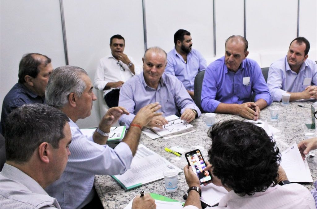 Governo Presente: Caracol vê horizonte de “primeiro mundo” e pede recurso para asfalto