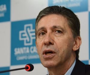 Santa Casa cobra repasse e paralisa cirurgias eletivas