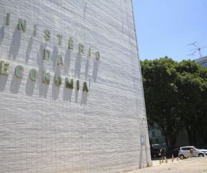 Parcela de 5% dos servidores federais recebem 12% da folha de pagamento