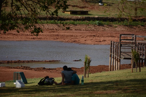Prazo termina, lago do Parque das Nações não enche e frusta população