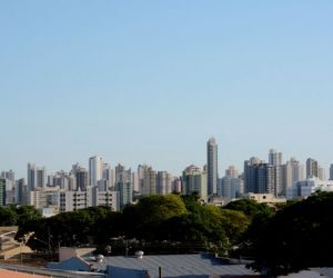 Calor de 40°C e baixa umidade do ar em Mato Grosso do Sul