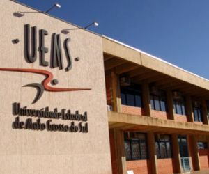 UEMS abre concurso para professor temporário com salário de R$ 8,6 mil