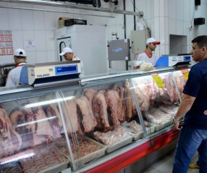 Preço da carne não vai voltar ao que era antes, diz ministra