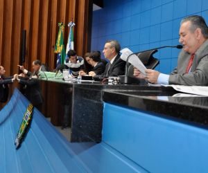 Deputado da Universal consegue isenção de impostos para igrejas