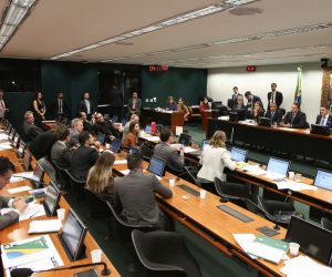 CCJ da Câmara aprova PEC da prisão em segunda instância