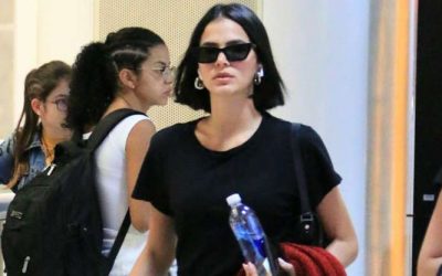 Bruna Marquezine está na Bahia! Atriz é clicada por fãs com a irmã em aeroporto