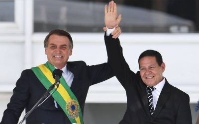 Bolsonaro escala General Mourão para combater desmatamento na Amazônia