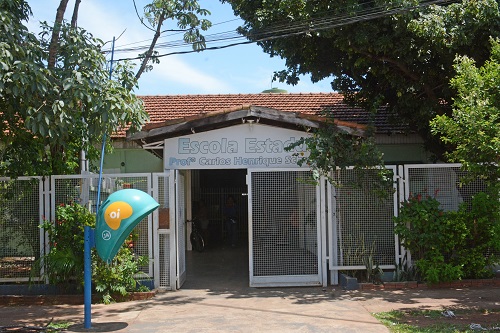 Prefeituras assumem seis escolas fechadas pelo Estado