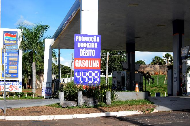 Com imposto reduzido, etanol fica mais caro