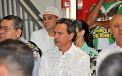 Prefeito proíbe servidor de fazer campanha no período eleitoral