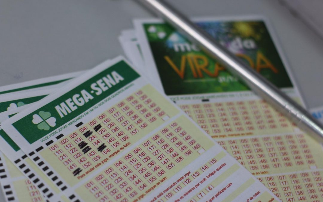 Duas apostas acertam seis dezenas da Mega e dividem R$ 200 milhões