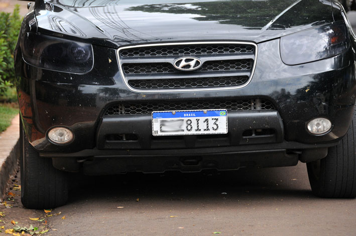 Preço cai, mas placas em MS continuam entre as mais caras do País