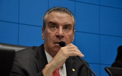 Contrariando ministro da Saúde, Assembleia paralisa atividades