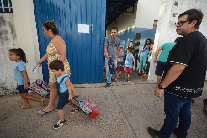 Alunos podem ter que repor aulas mesmo com atividades à distância