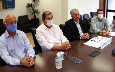 Em videoconferência, governador destaca equipe de combate ao Covid-19