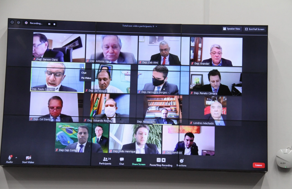 Reforma da Previdência é aprovada e servidores e aposentados passam a pagar 14% em MS