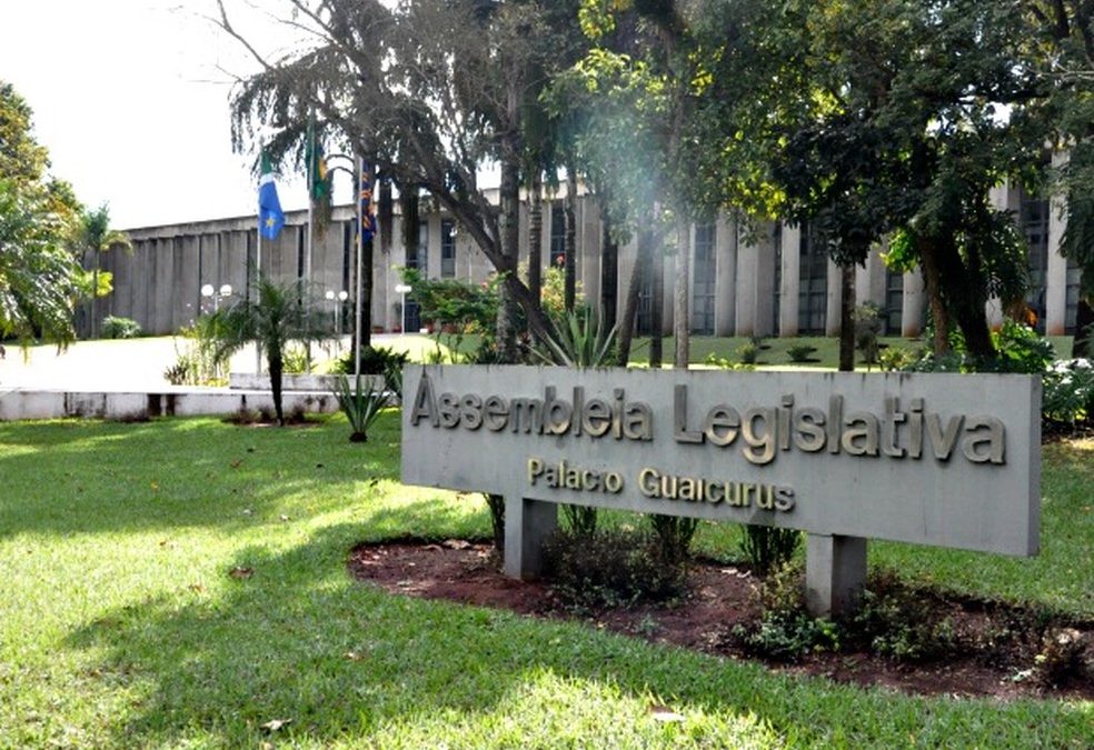 Aprovada reestruturação de cargos e carreiras de três órgãos