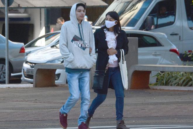 Nova frente fria chega e muda o tempo já a partir de segunda