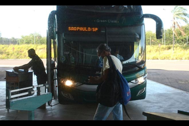 Com viagens liberadas, passageiros começam a sair com destino à outros estados