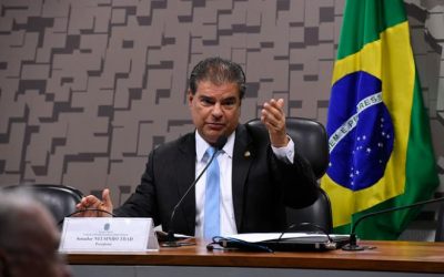 Senadores propõem em PEC adiar eleição para o mês de dezembro