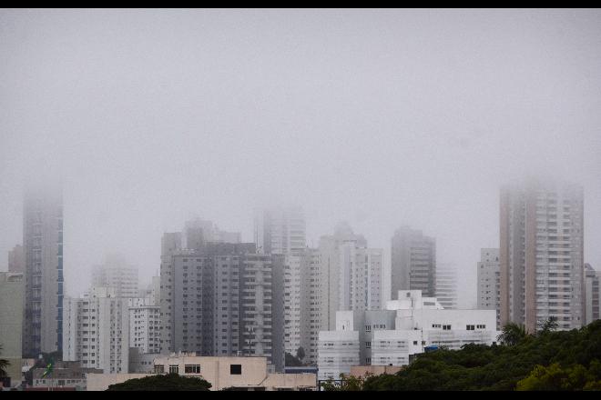 Frio ‘bate à porta’ e domingo será de céu nublado e máxima chegando aos 24°C