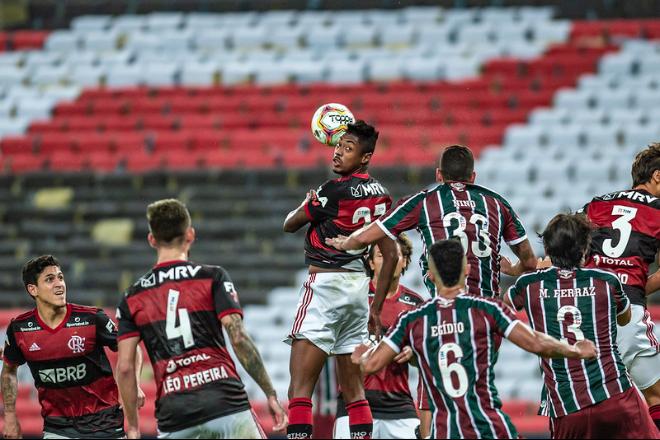 Flamengo vence o Fluminense e é campeão carioca