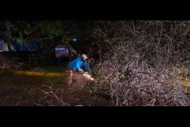 Chuva encerra estiagem, mas temporal deixa rastro de estragos em Aquidauana