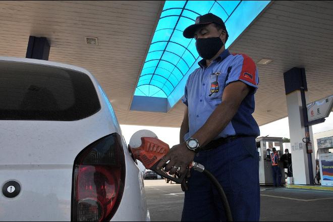 Gasolina tem nova alta e chega a ser vendida por R$ 4,799 em Mato Grosso do Sul