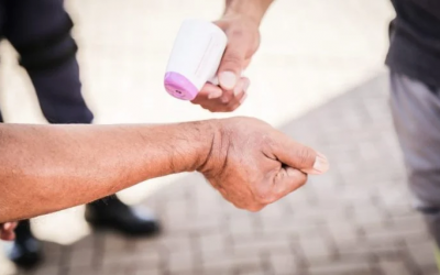 No pulso ou na testa? Temperatura aferida em locais diferentes pode ter erro, alerta Sesau