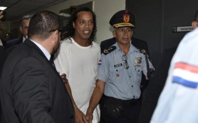 Ronaldinho Gaúcho mantém patrocínios e seguidores nas redes sociais após prisão