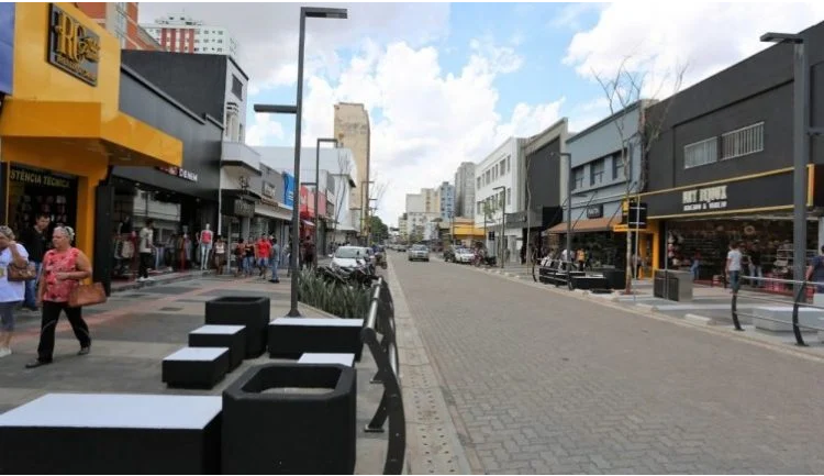 ‘Pela metade do dobro?’ Saiba como denunciar propaganda enganosa durante a Black Friday