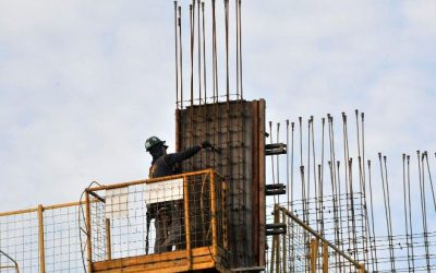 Materiais faltam, preços sobem e entidade da construção civil faz um alerta