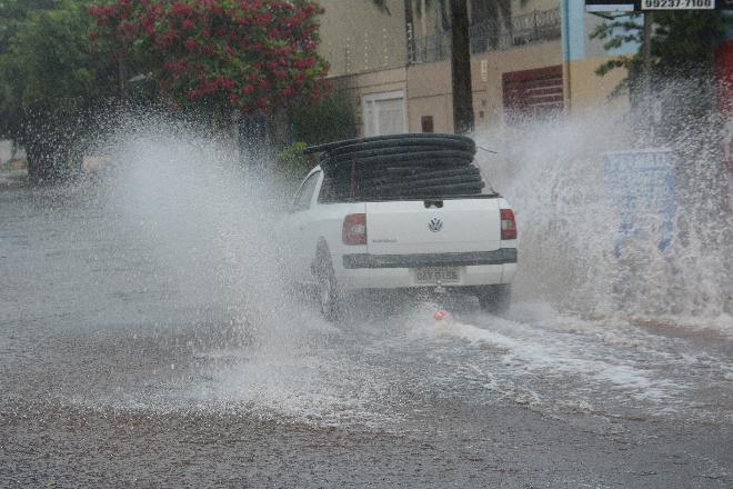 Inmet divulga alerta de chuvas intensas para a região norte do estado