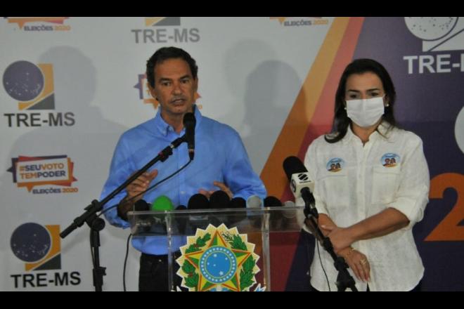 Prefeito promete investigar denúncias contra escolas particulares