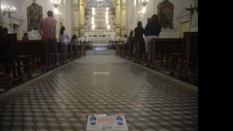 Lei torna líderes religiosos prioritários para vacinação contra Covid-19 em MS