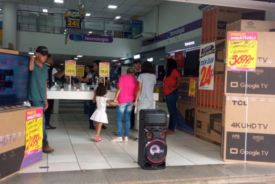 Com Copa e Black Friday, TV’s são “campeãs de venda”, seguido por eletrodomésticos e celulares