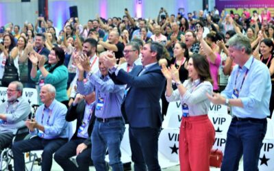 No Dia Nacional da Micro e Pequena Empresa, governador e primeira-dama participam de evento do Sebrae MS