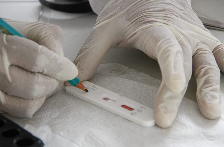 MS registra 275 novos casos de covid na primeira semana epidemiológica do ano
