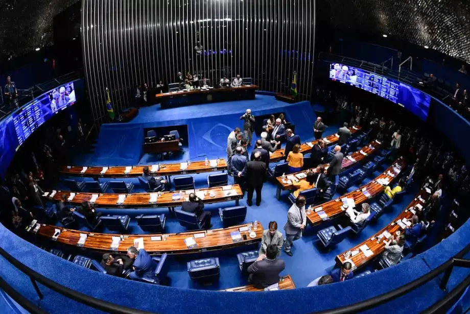 Senado aprova isenção de Imposto de Renda para quem ganha até R$ 2.824