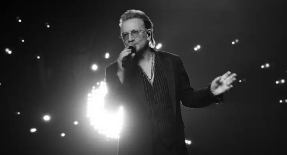 Vocalista do U2 se abre no trailer de seu documentário, “Bono: Histórias de ‘Surrender'”.